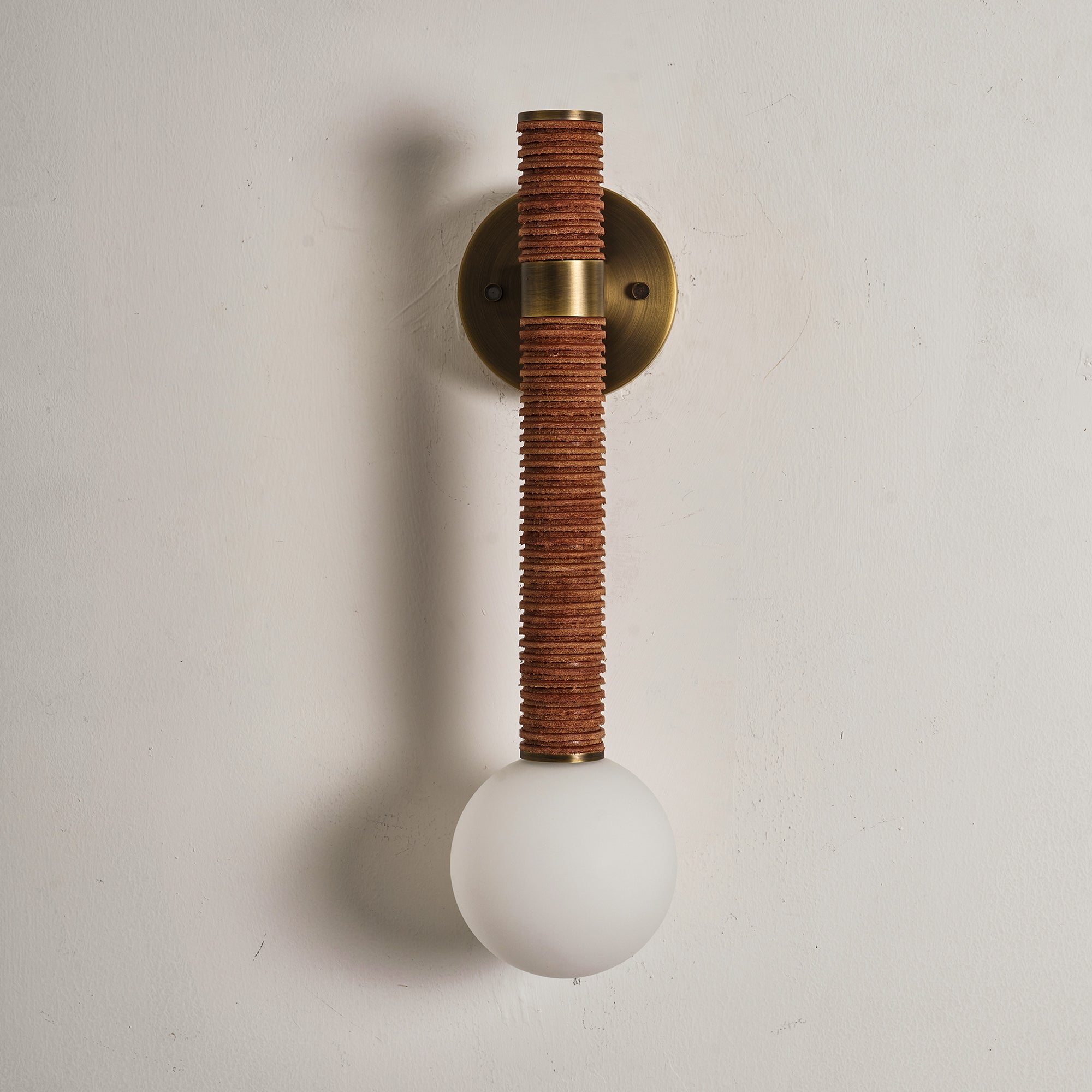 Pell Wall Lamp