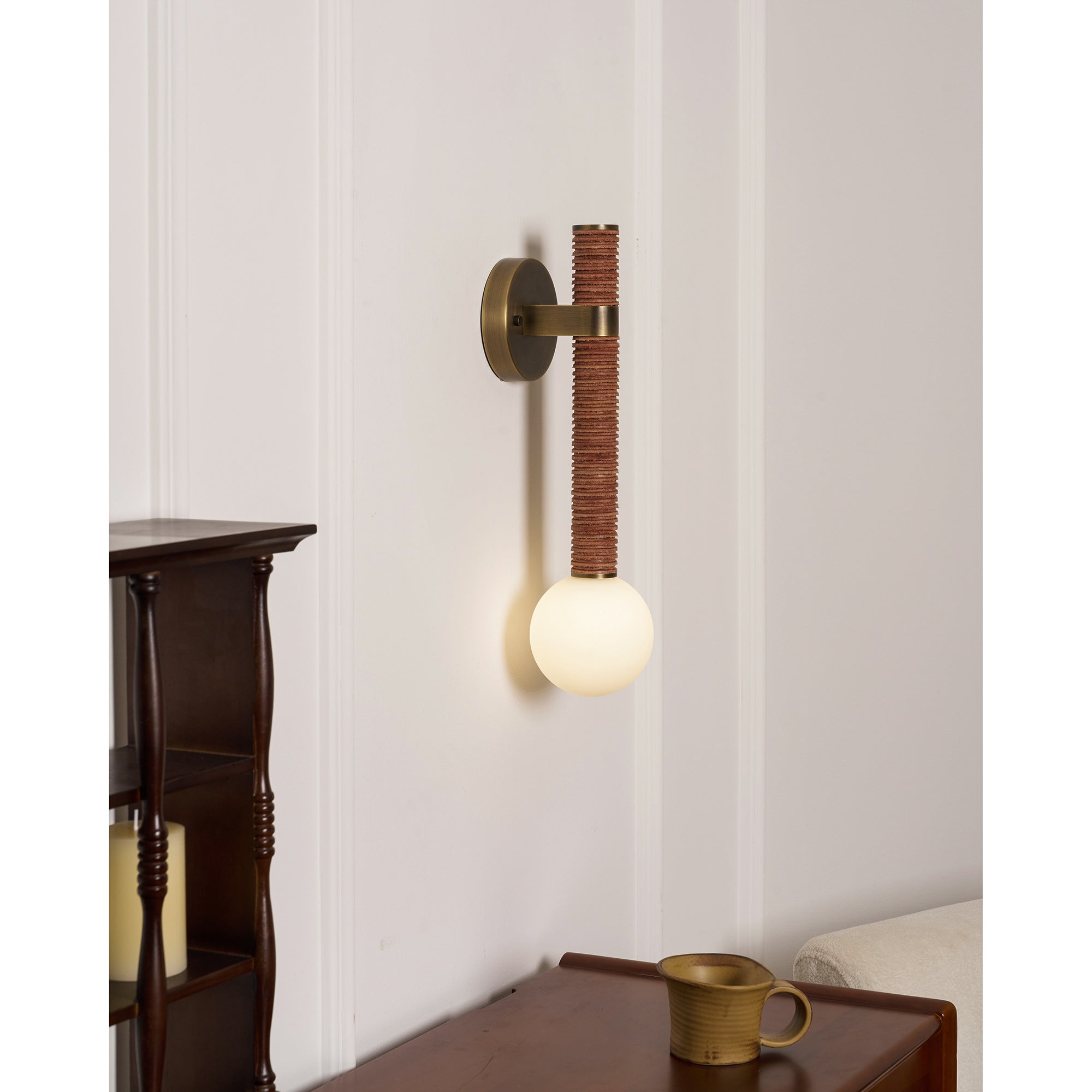 Pell Wall Lamp