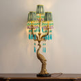 Bild in die Galerieansicht laden, Perky Peacock Table Lamp
