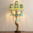 Bild in die Galerieansicht laden, Perky Peacock Table Lamp
