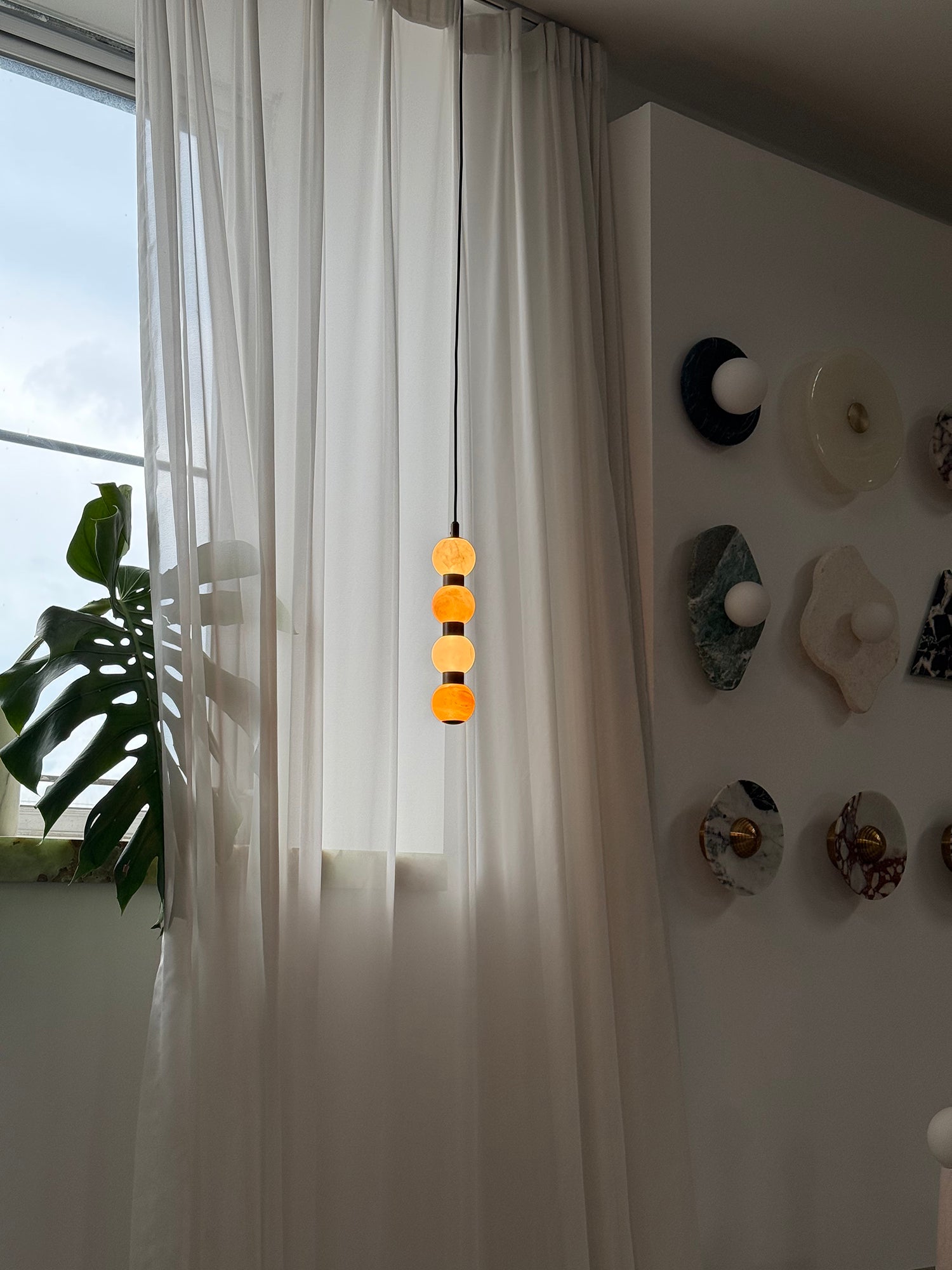 Perle Alabaster Pendant Lamp