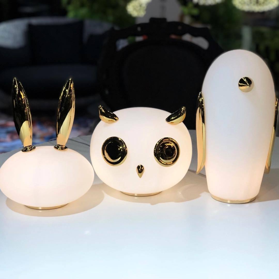 Lampe de table pour animaux de compagnie 