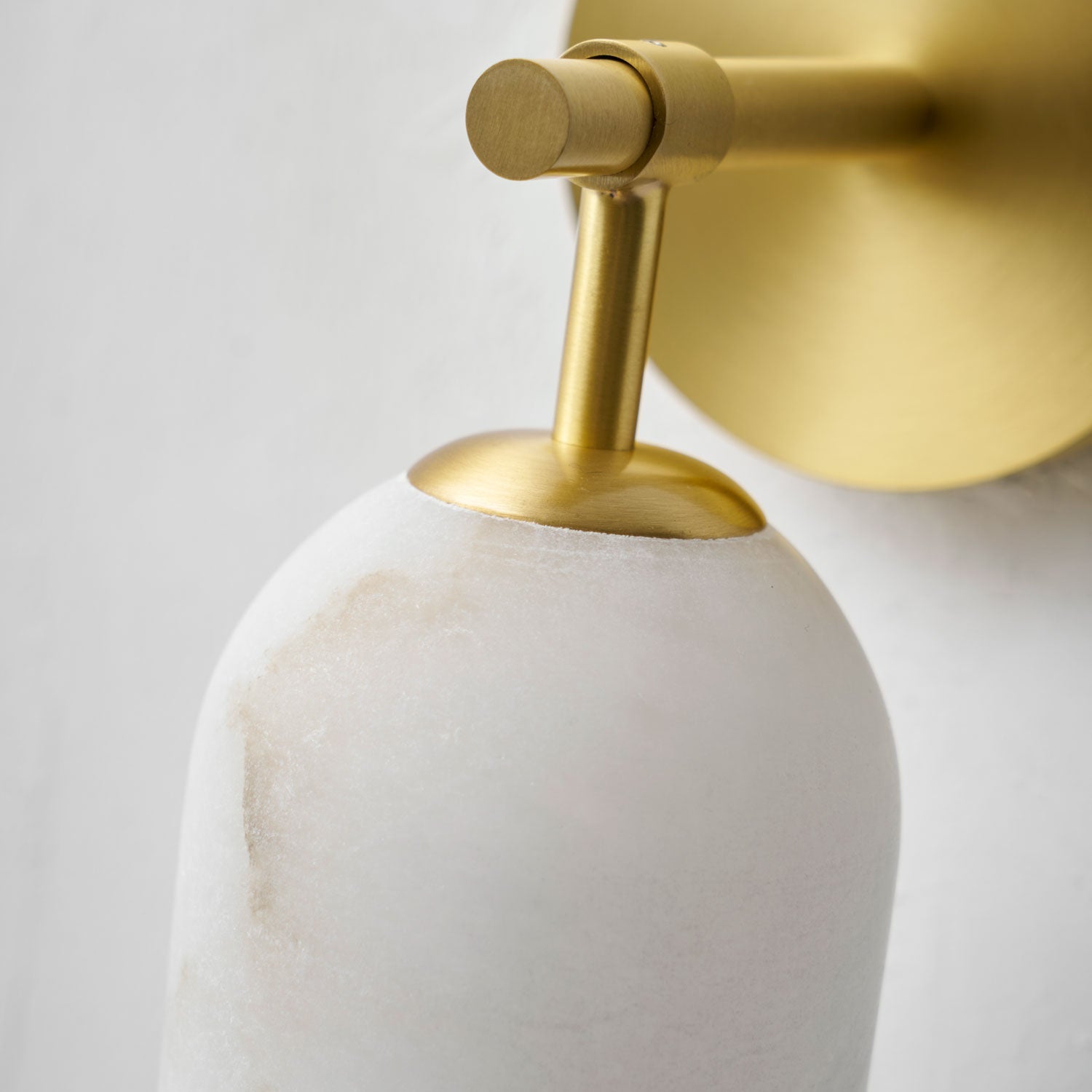 Pillar Alabaster Wall Lamp