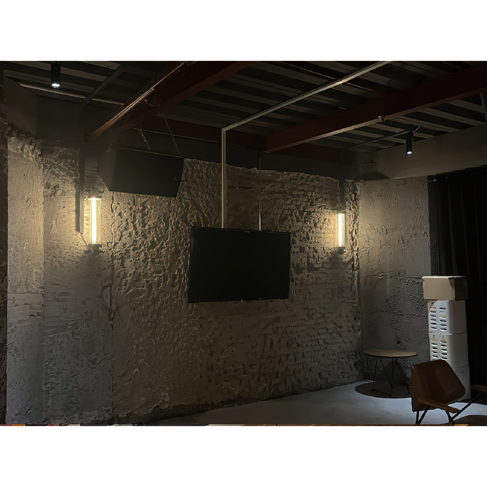 Pillar Offset Wall Lamp