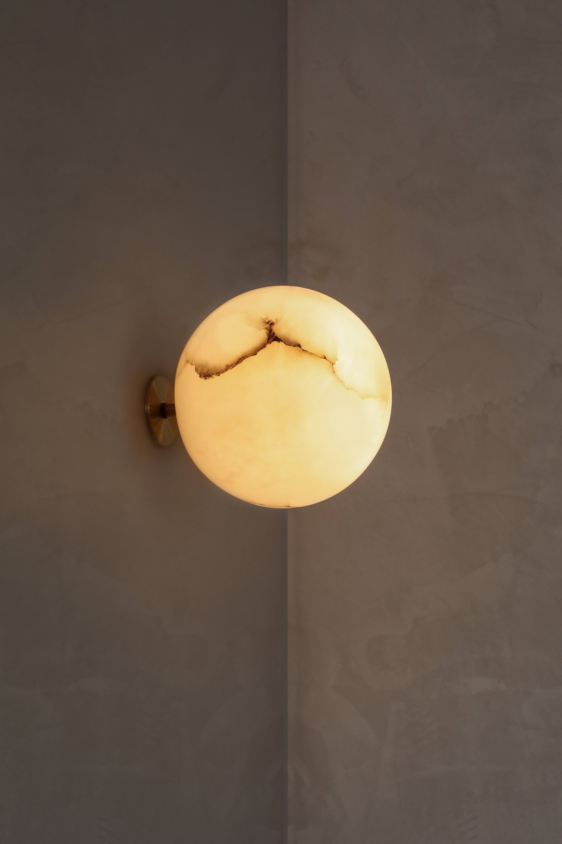Planette Alabaster Wall Lamp