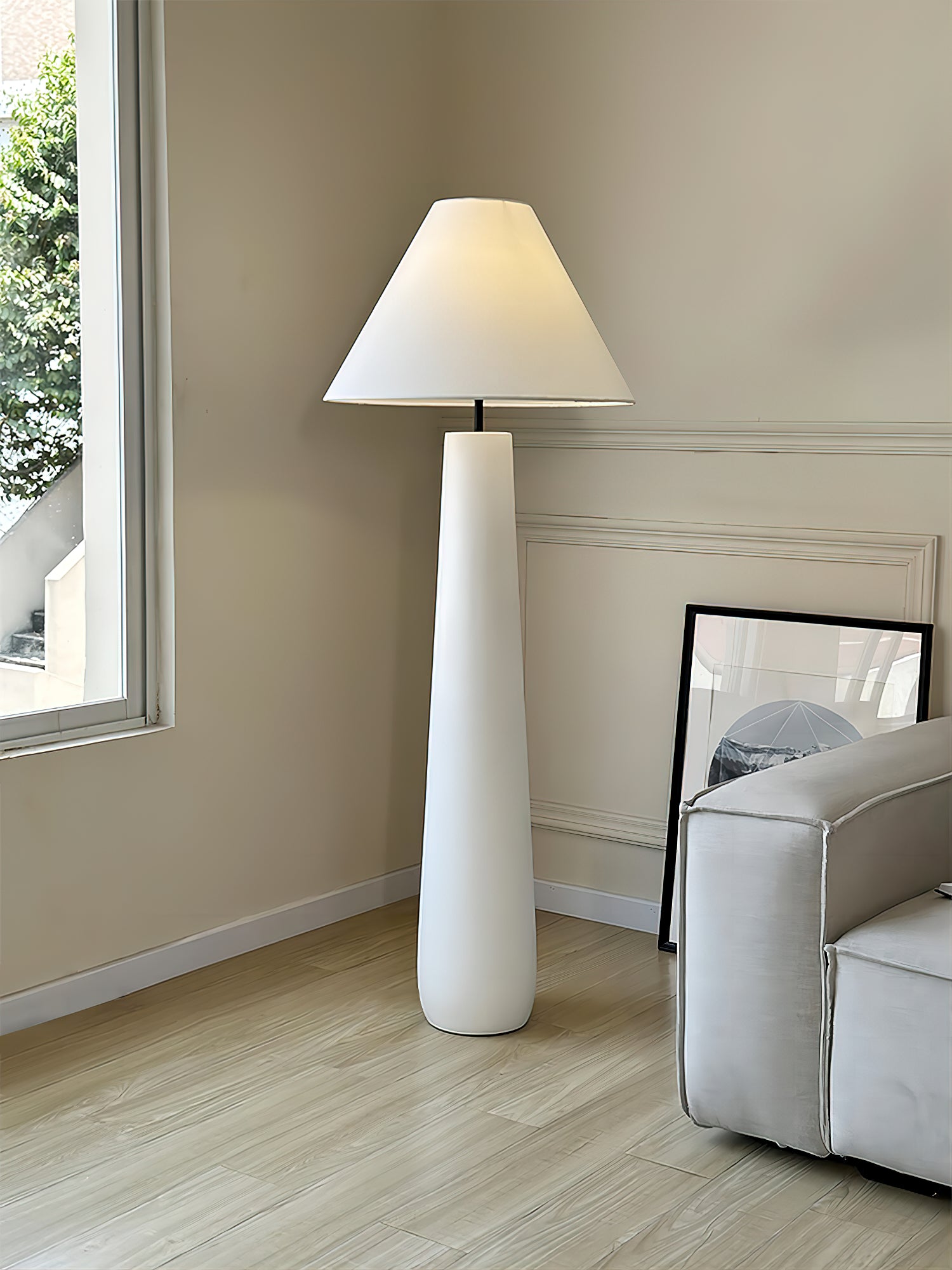 Lampadaire blanc polaire