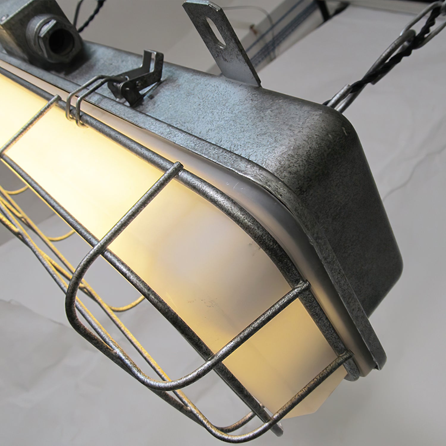 Porringer Pendant Lamp