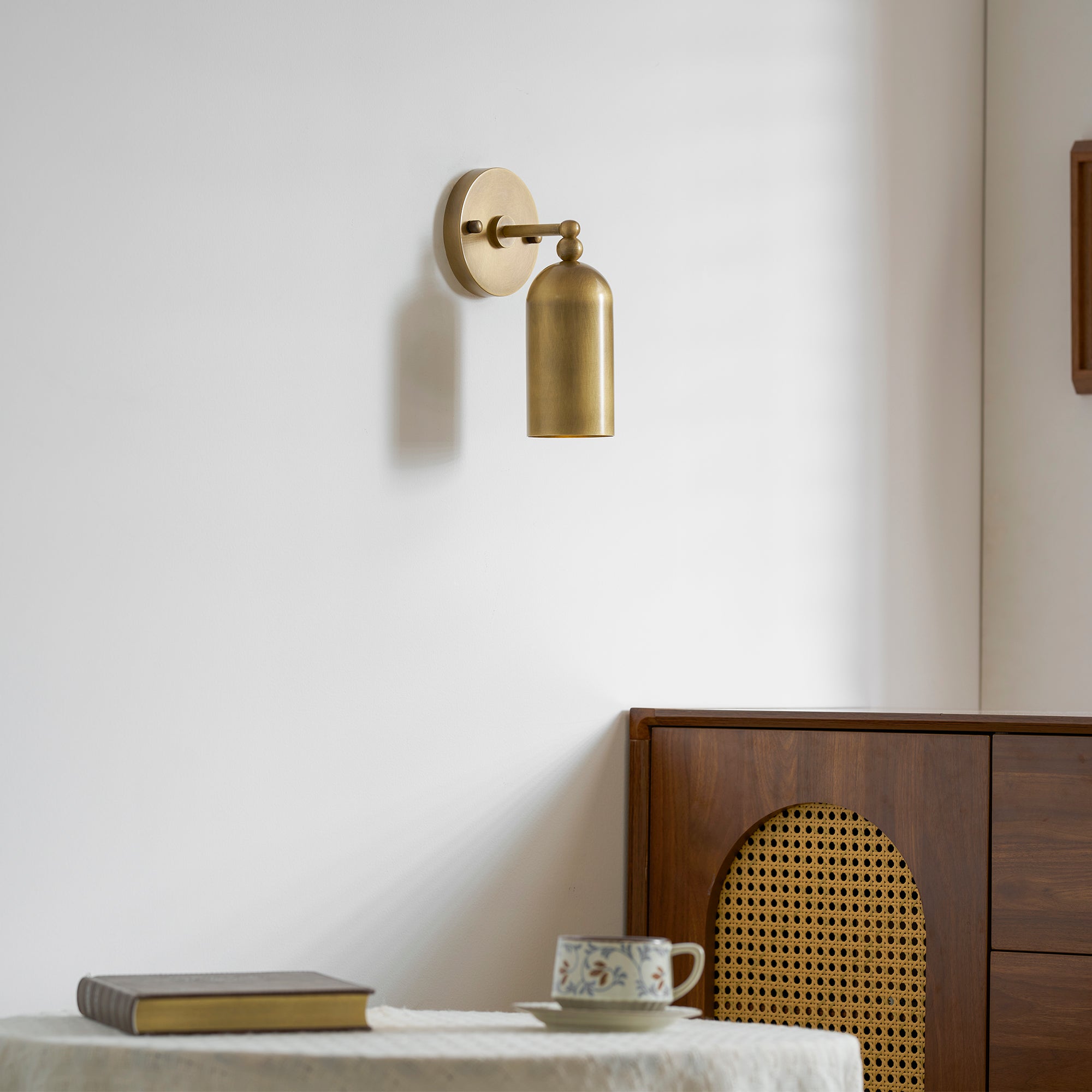 Pratt Wall Lamp