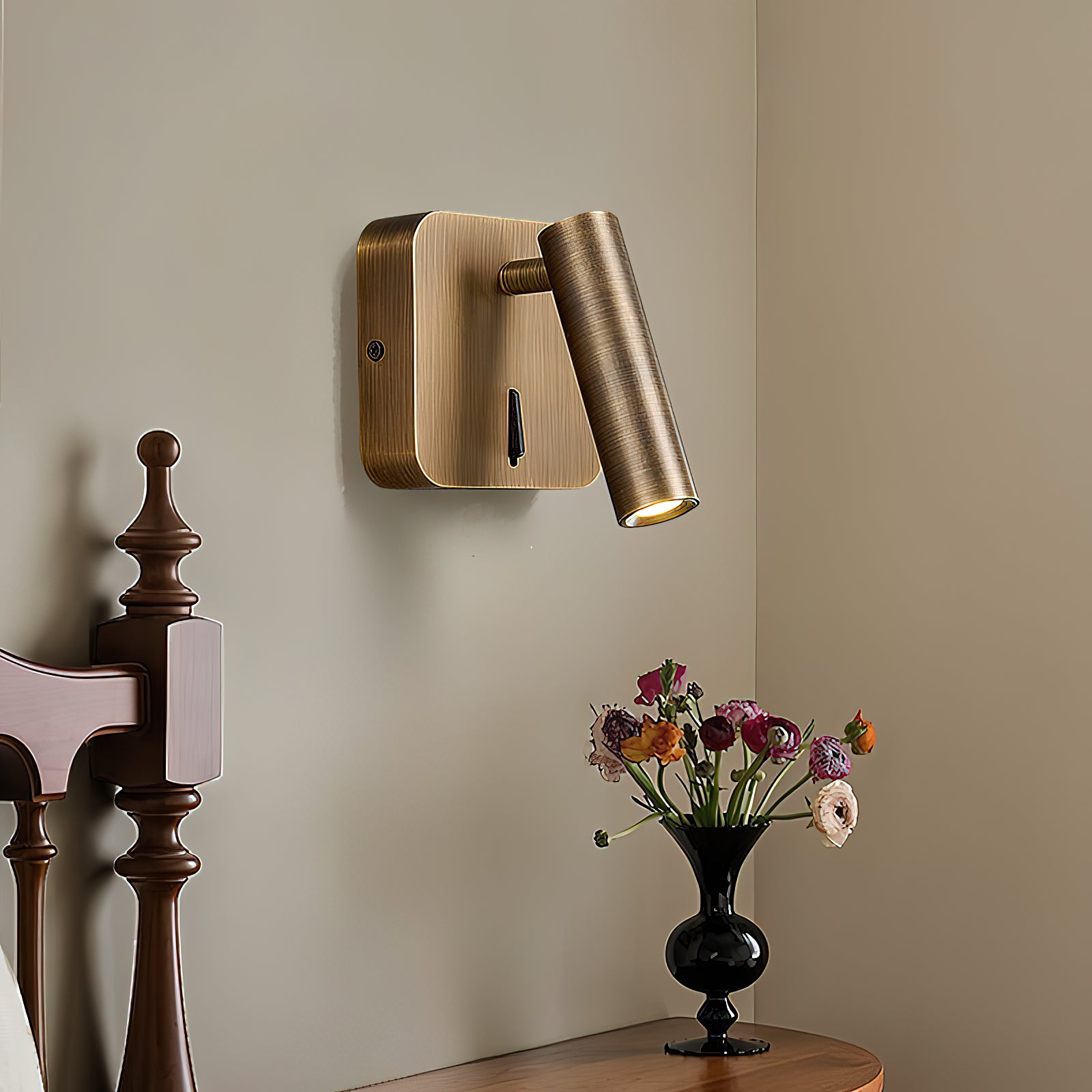 Prea Wall Lamp