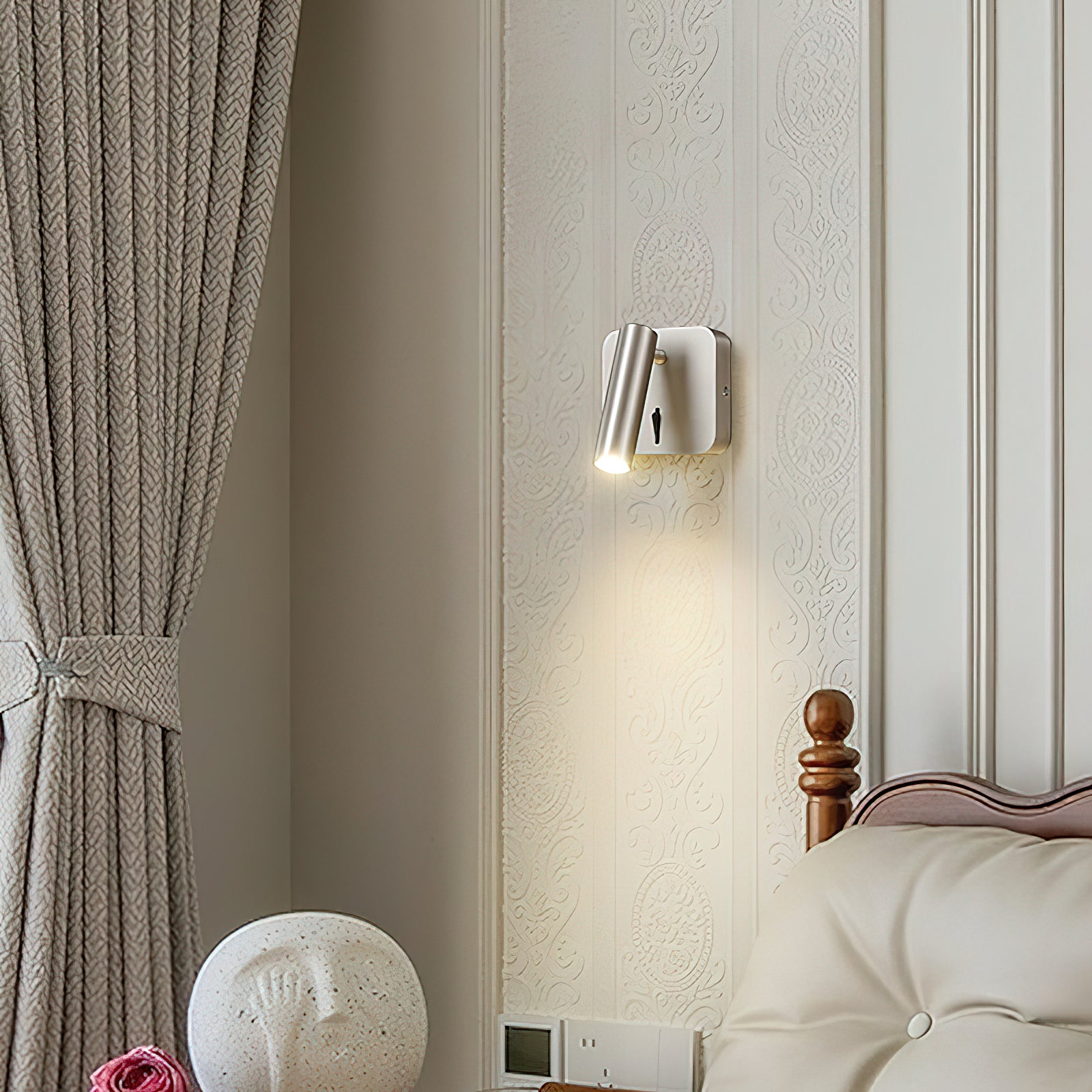 Prea Wall Lamp