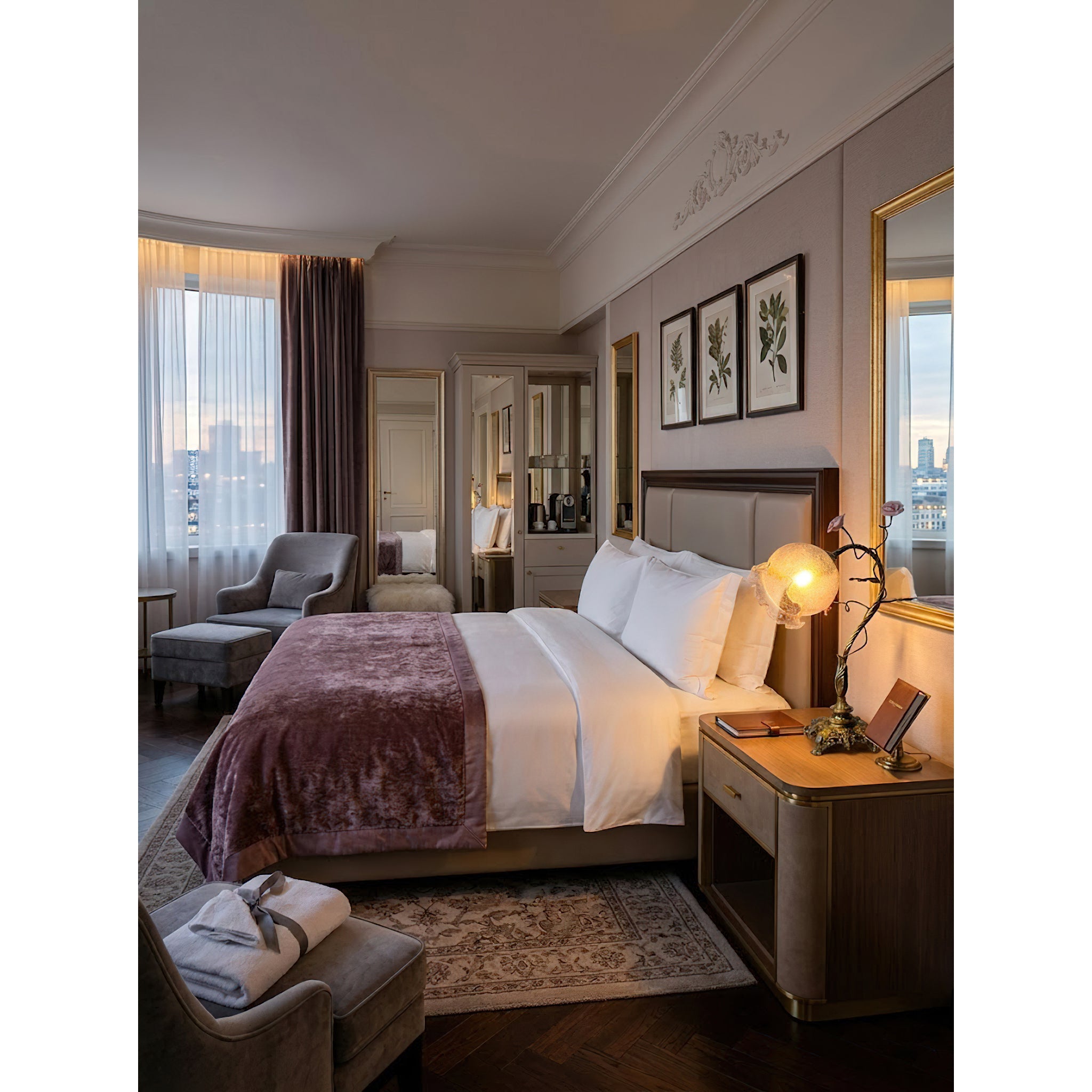 Primavera Flowers Table Lamp