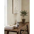 Charger l'image dans la visionneuse de la galerie, Calyx Marble Vase
