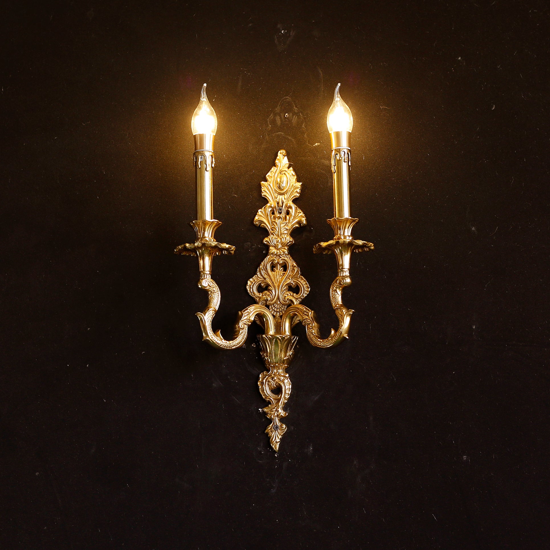 Royal Bee Wall Sconce