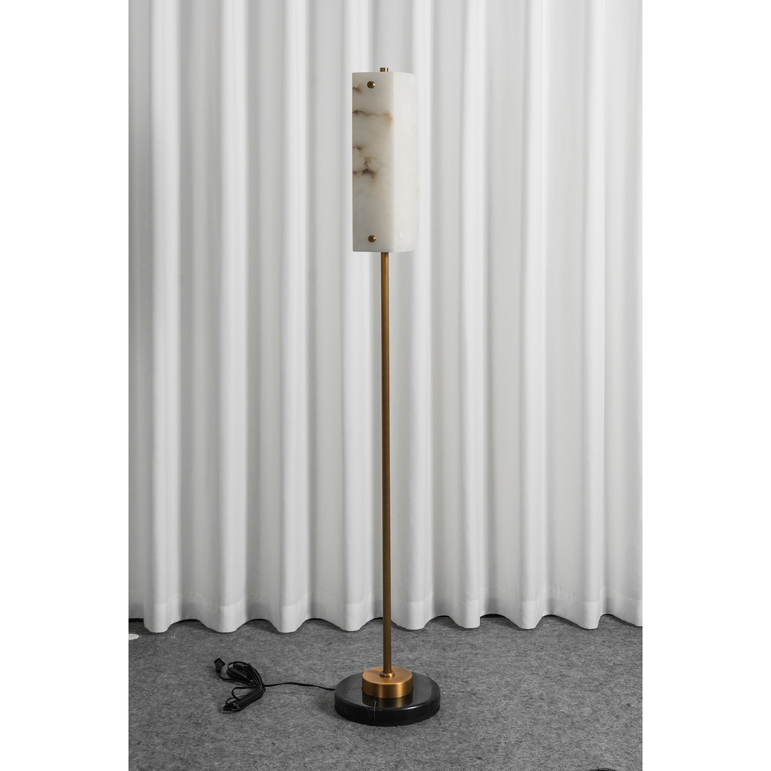 Years Alabaster Stehlampe