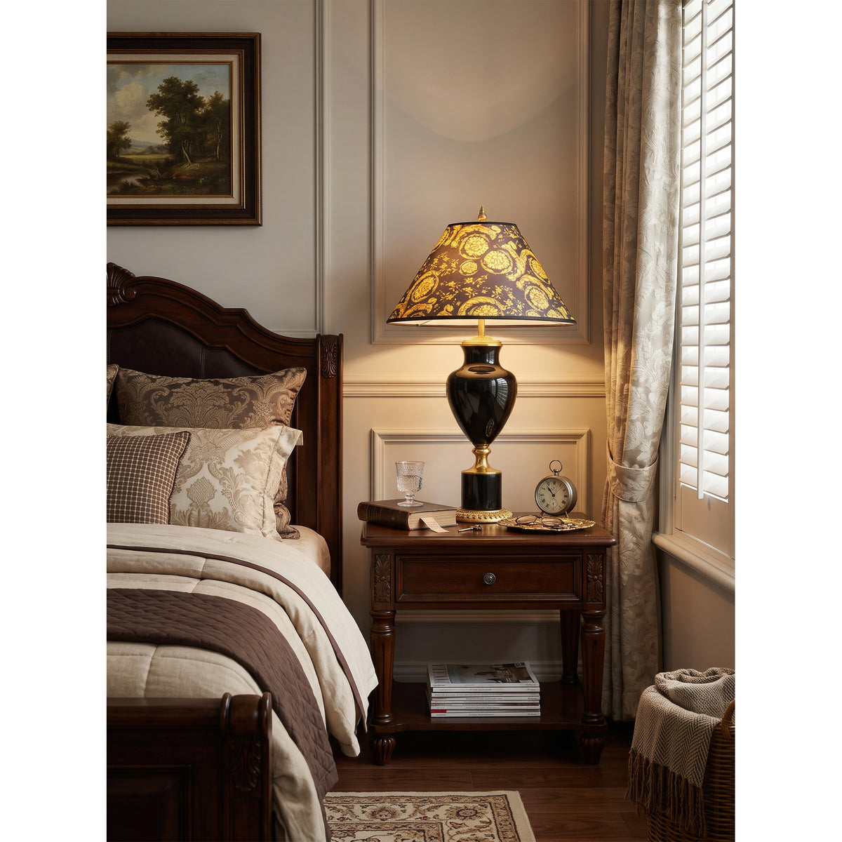 Acanthia  Baroque Urn Table Lamp