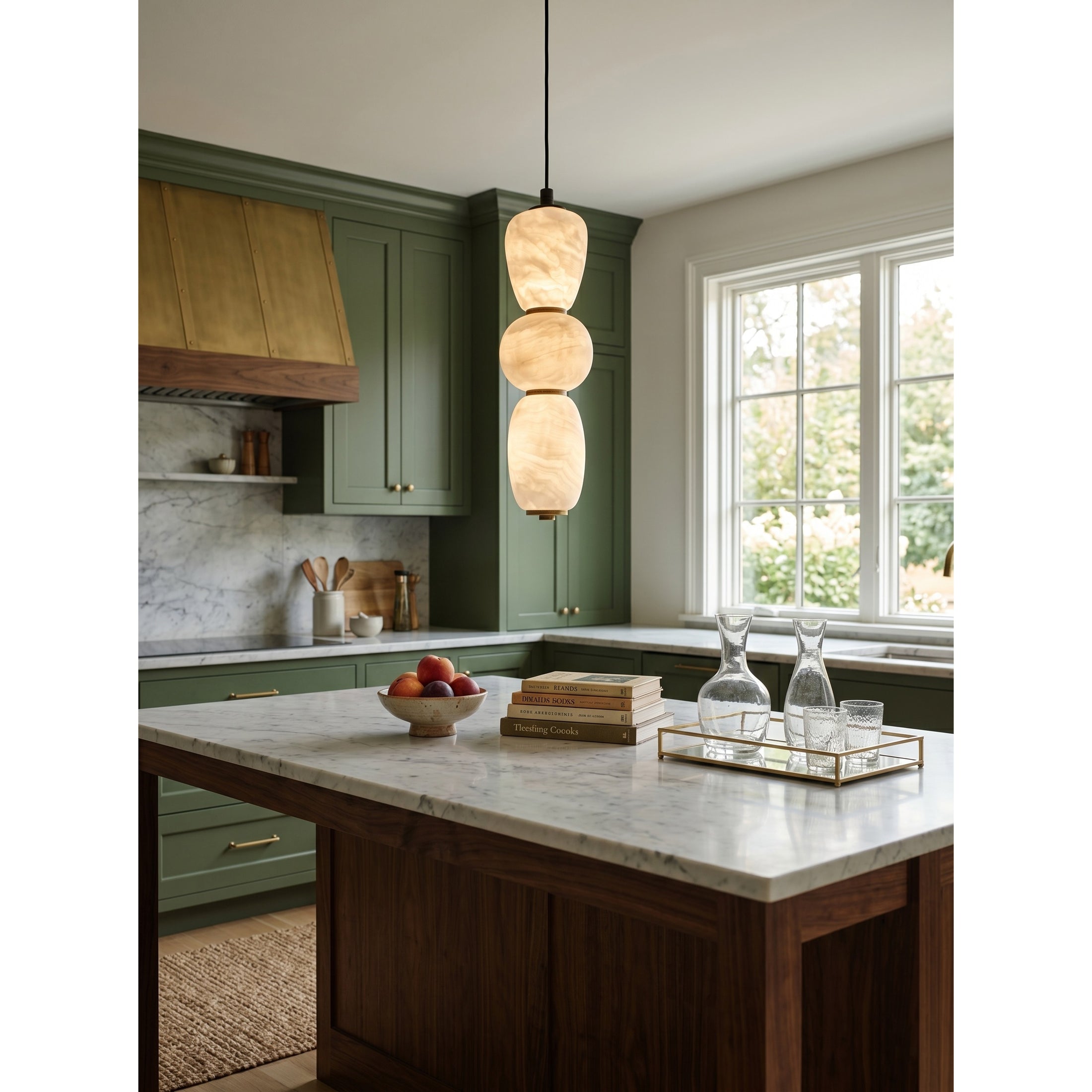 Alabaster Pendulous Pearl Pendant Lamp