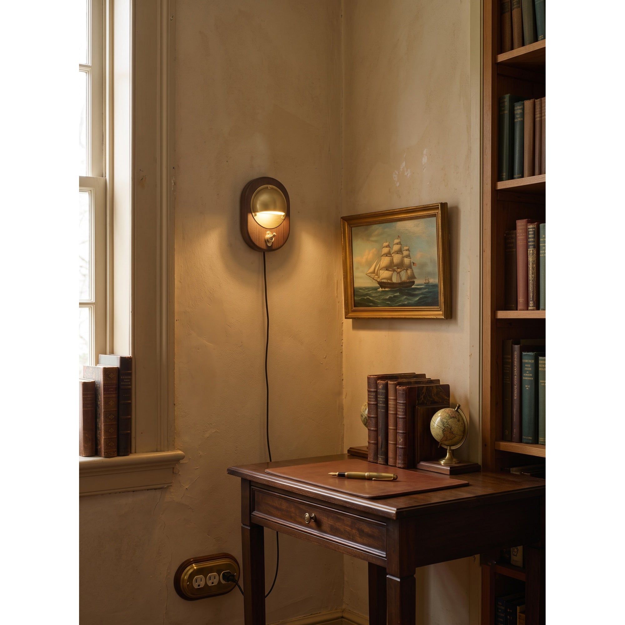 Alfi Plug-in Wall Sconce