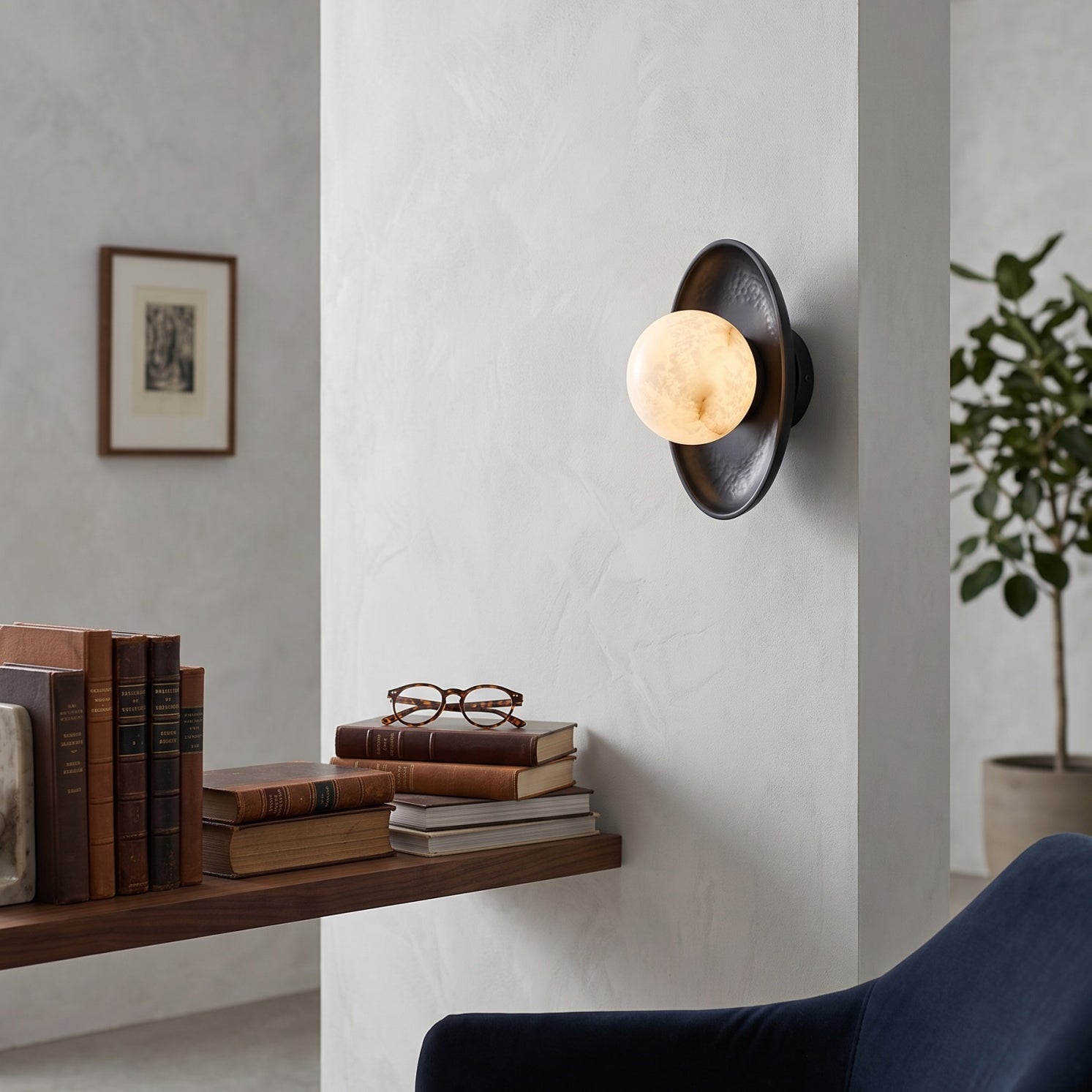 Aosta Disc Alabaster Wall Sconce