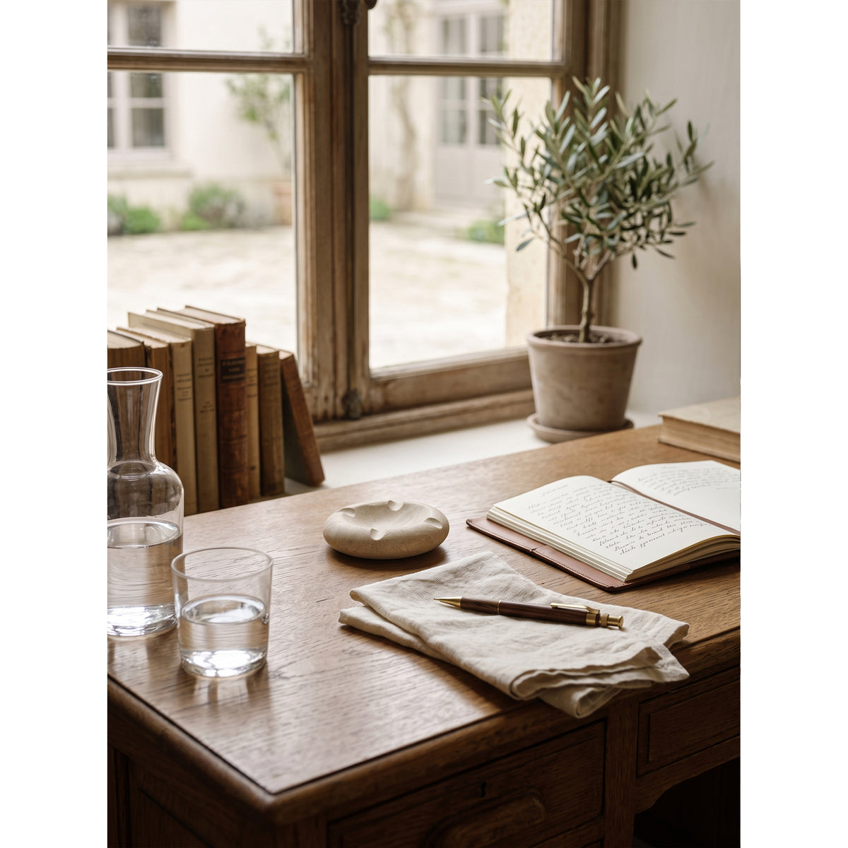 Aria Catch-all Tray