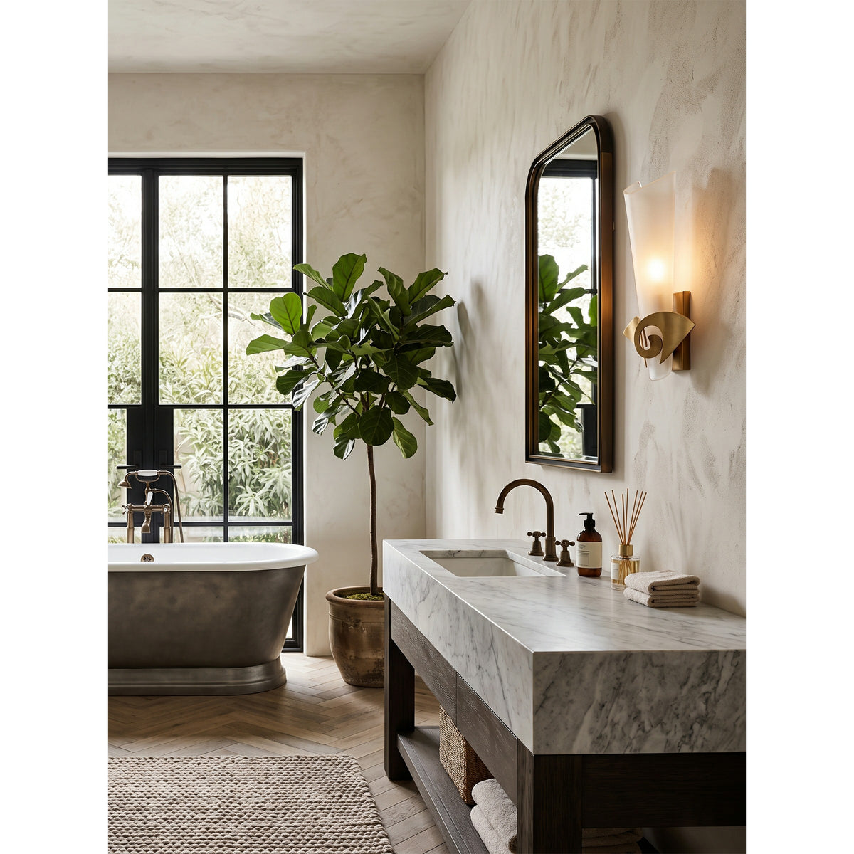 Avelisse Wall Sconce