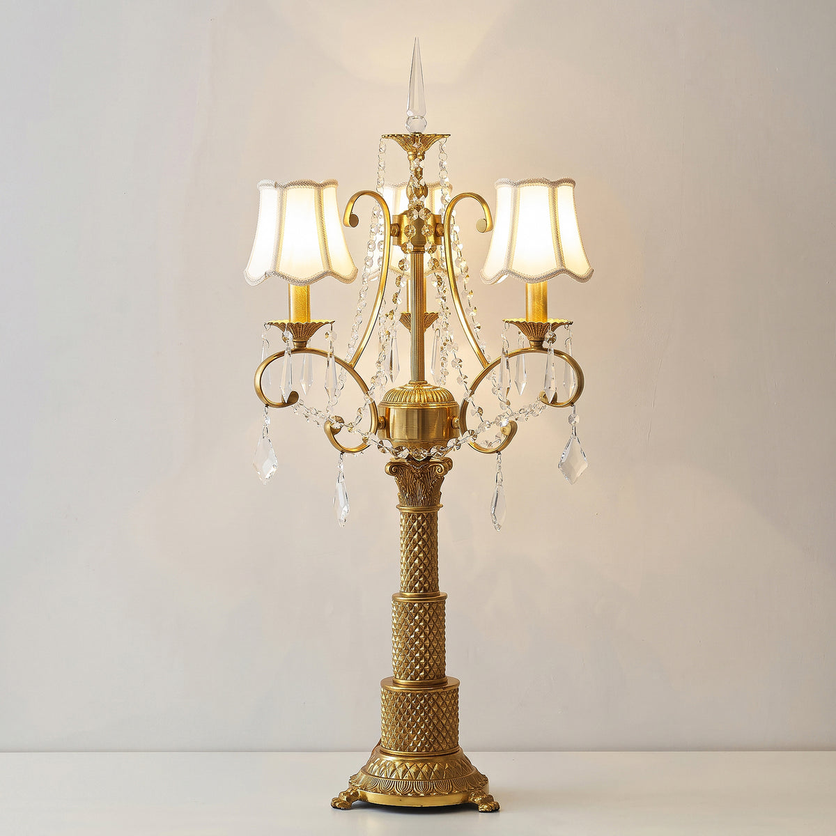 مصباح طاولة Cavendish Lattice Candelabra