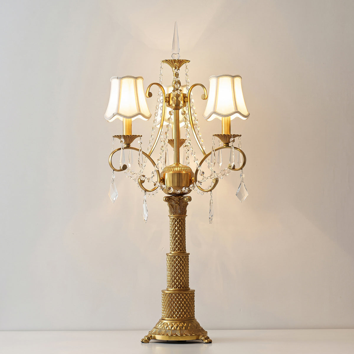 مصباح طاولة Cavendish Lattice Candelabra