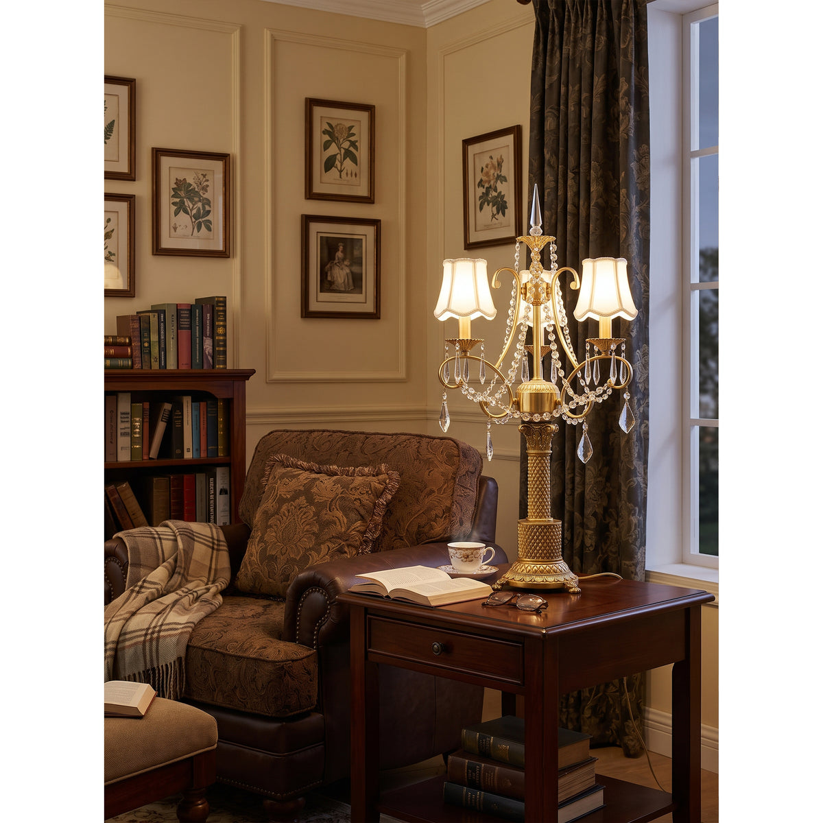 مصباح طاولة Cavendish Lattice Candelabra