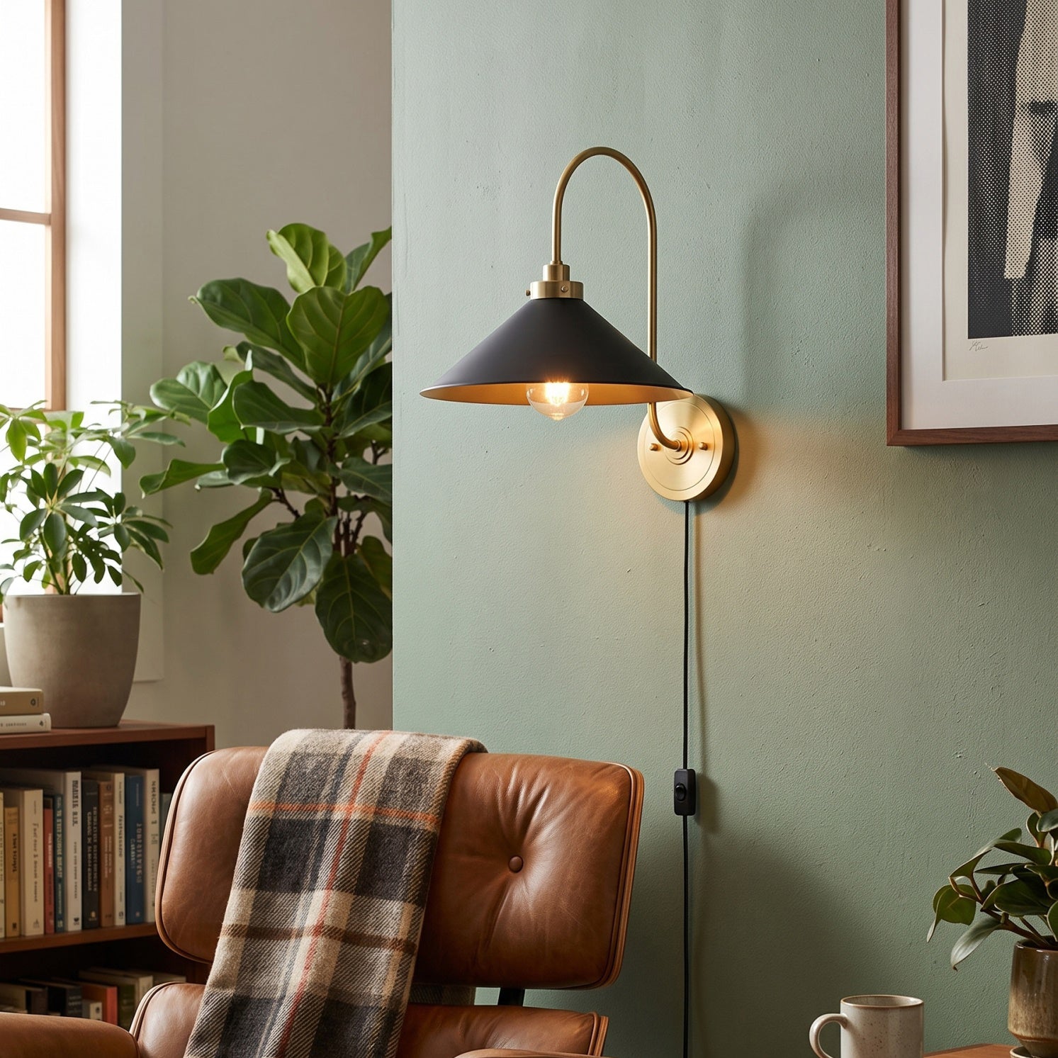 Clivedon Plug-in Wall Sconce