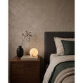 Bild in Galerie-Betrachter laden, Darrow Glowing Table Lamp
