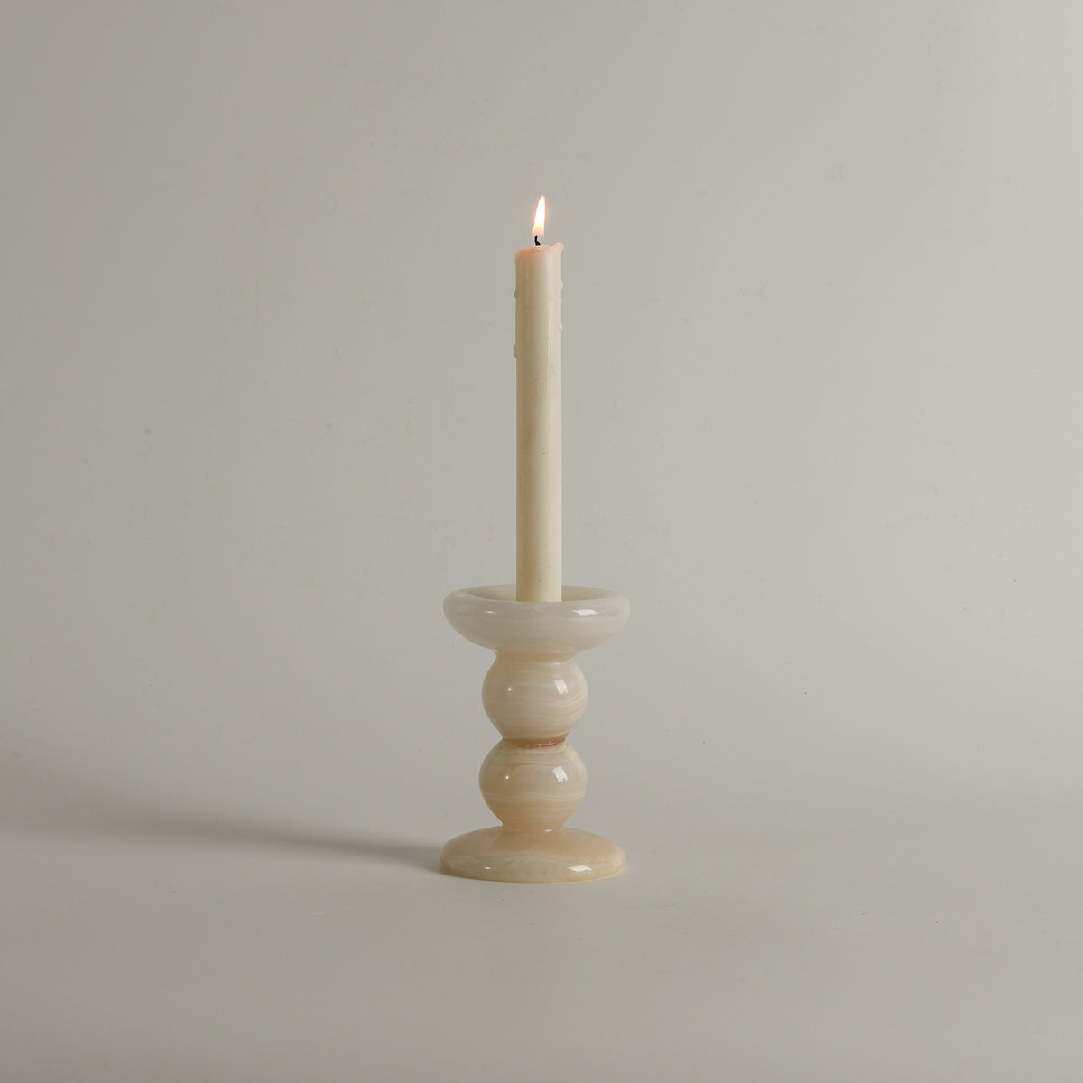 Delia Onyx Candlestick