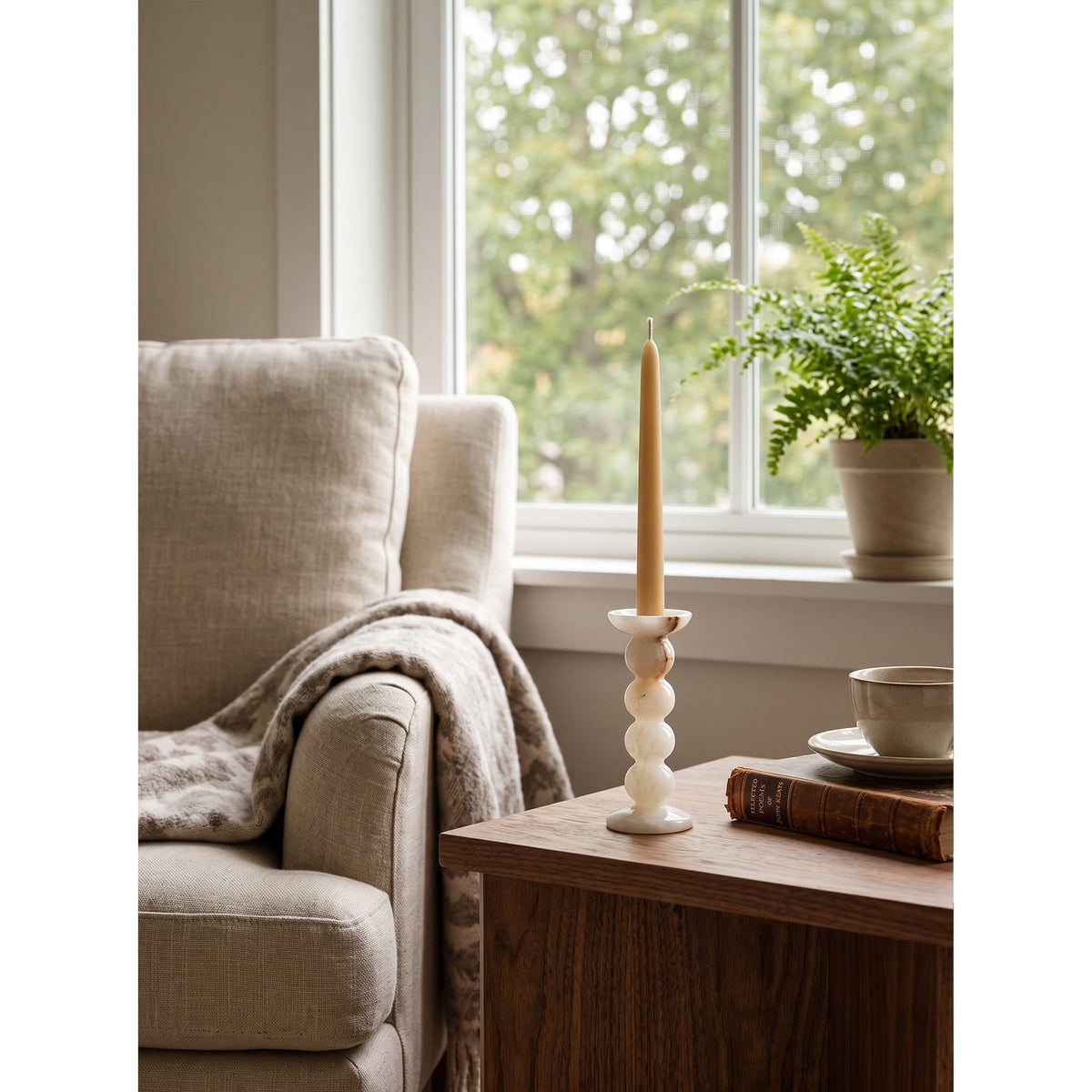 Delia Onyx Candlestick
