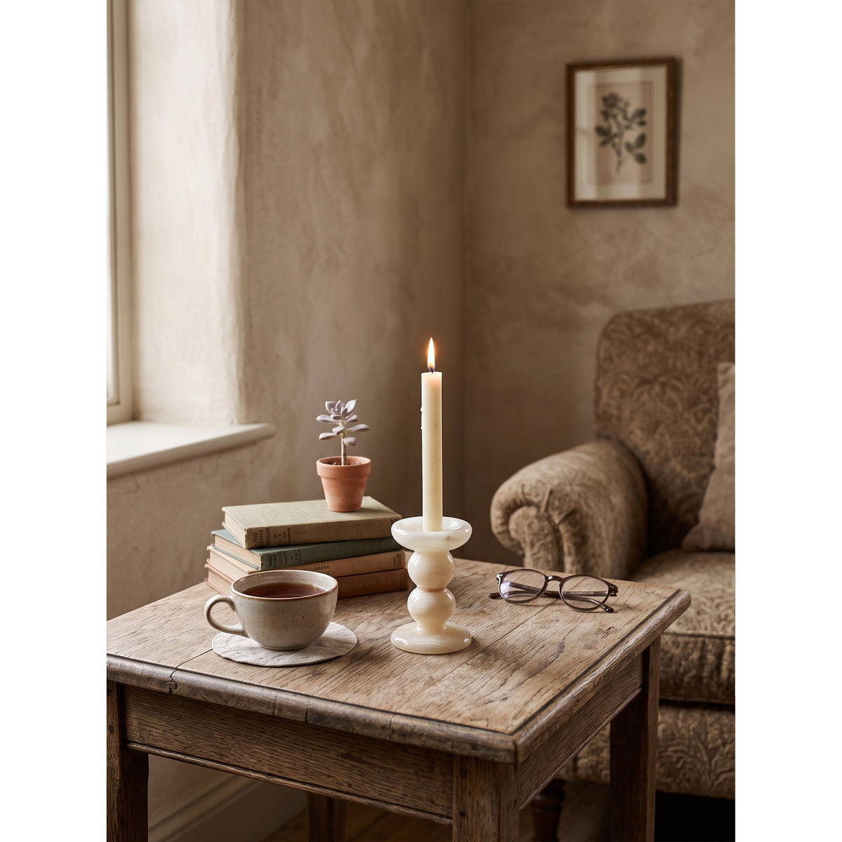 Delia Onyx Candlestick