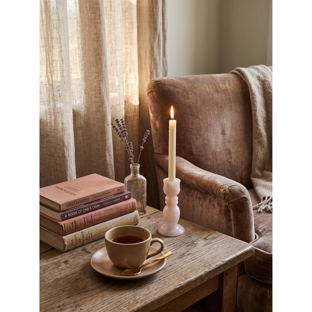 Delia Onyx Candlestick
