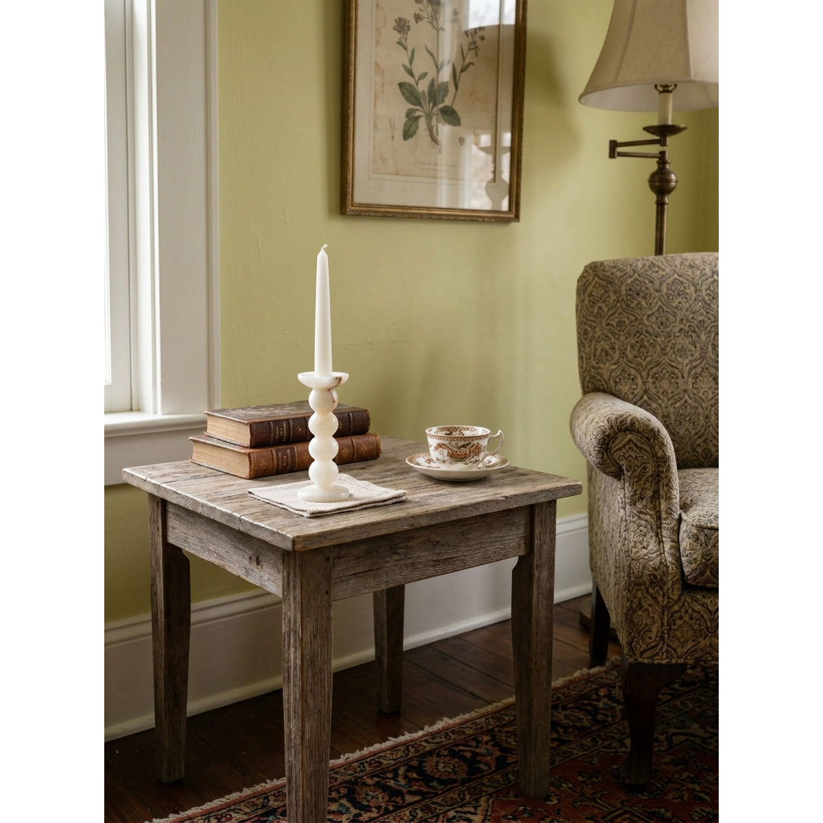 Delia Onyx Candlestick
