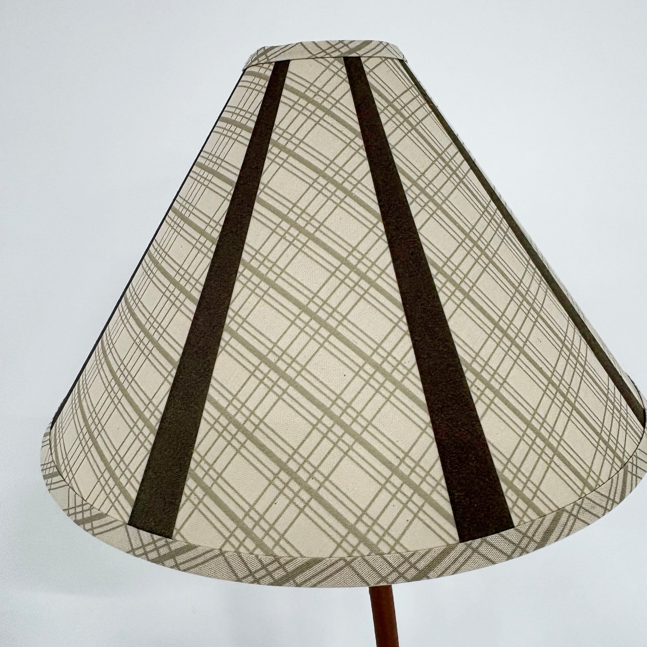 Dornstab Floor Lamp
