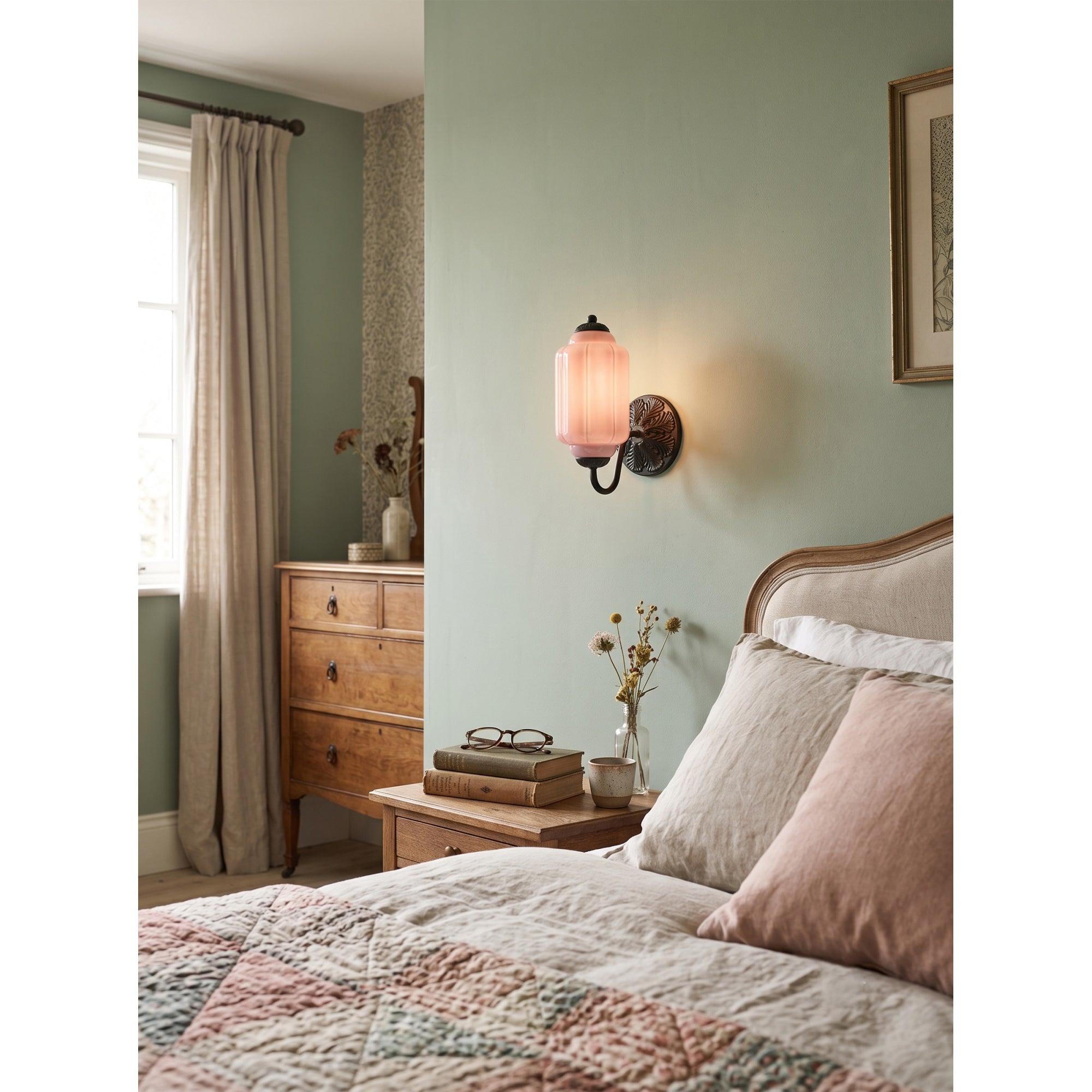 Elliot Glass Wall Sconce