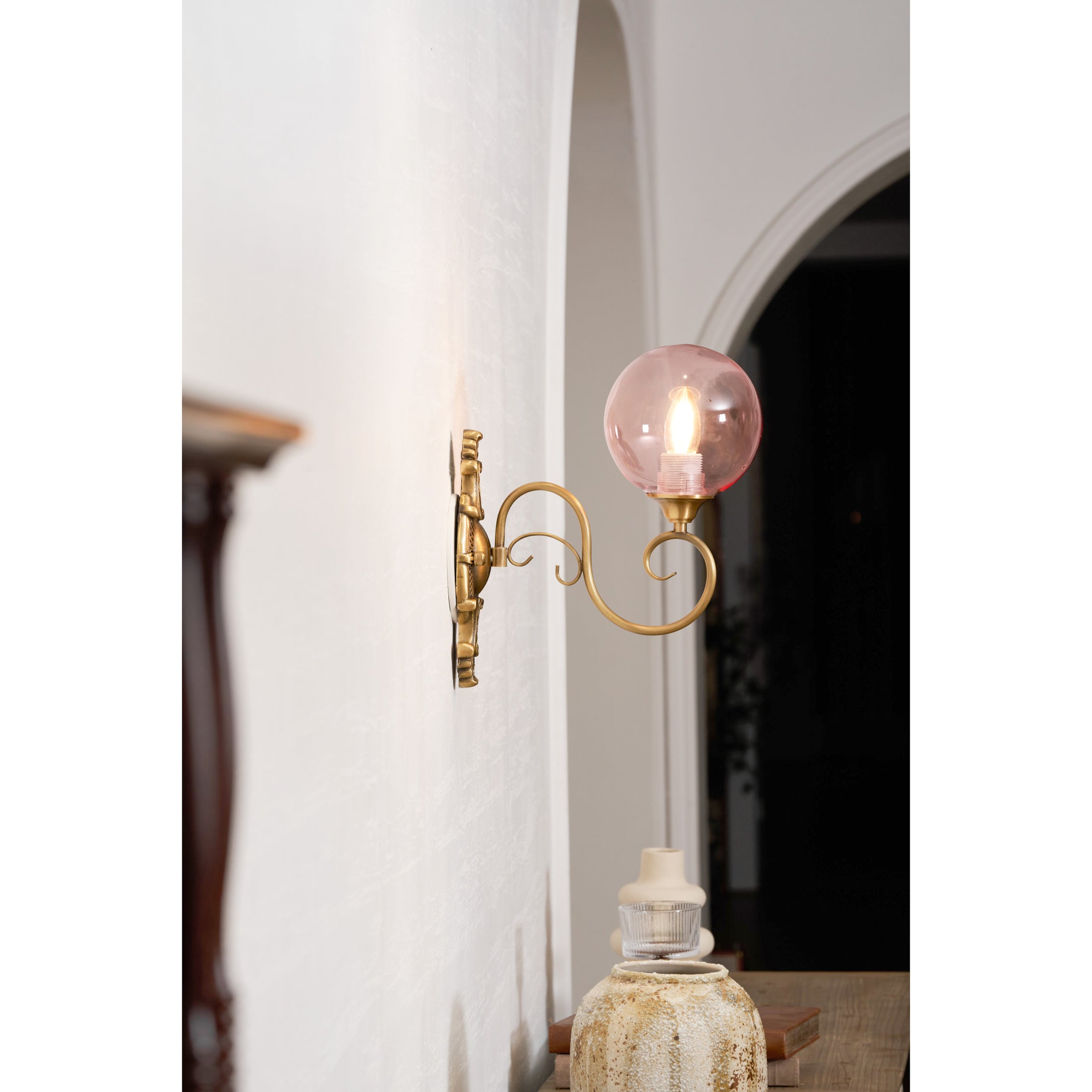 Evelyn Glass Wall Lamp