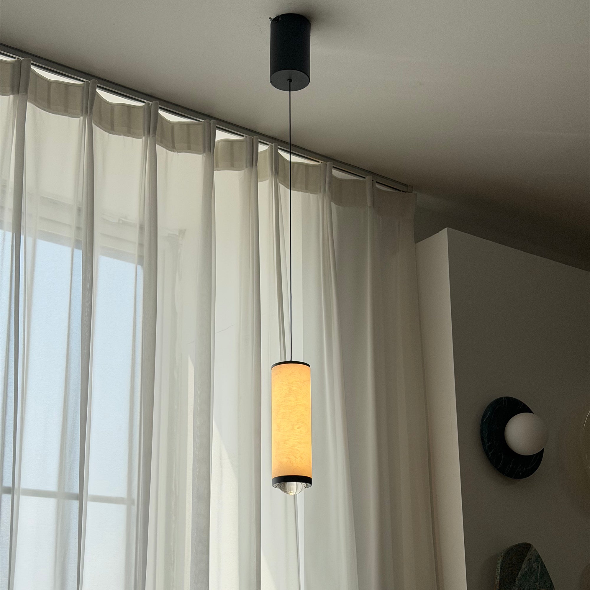 Fina Cylindrical Alabaster Pendant Lamp