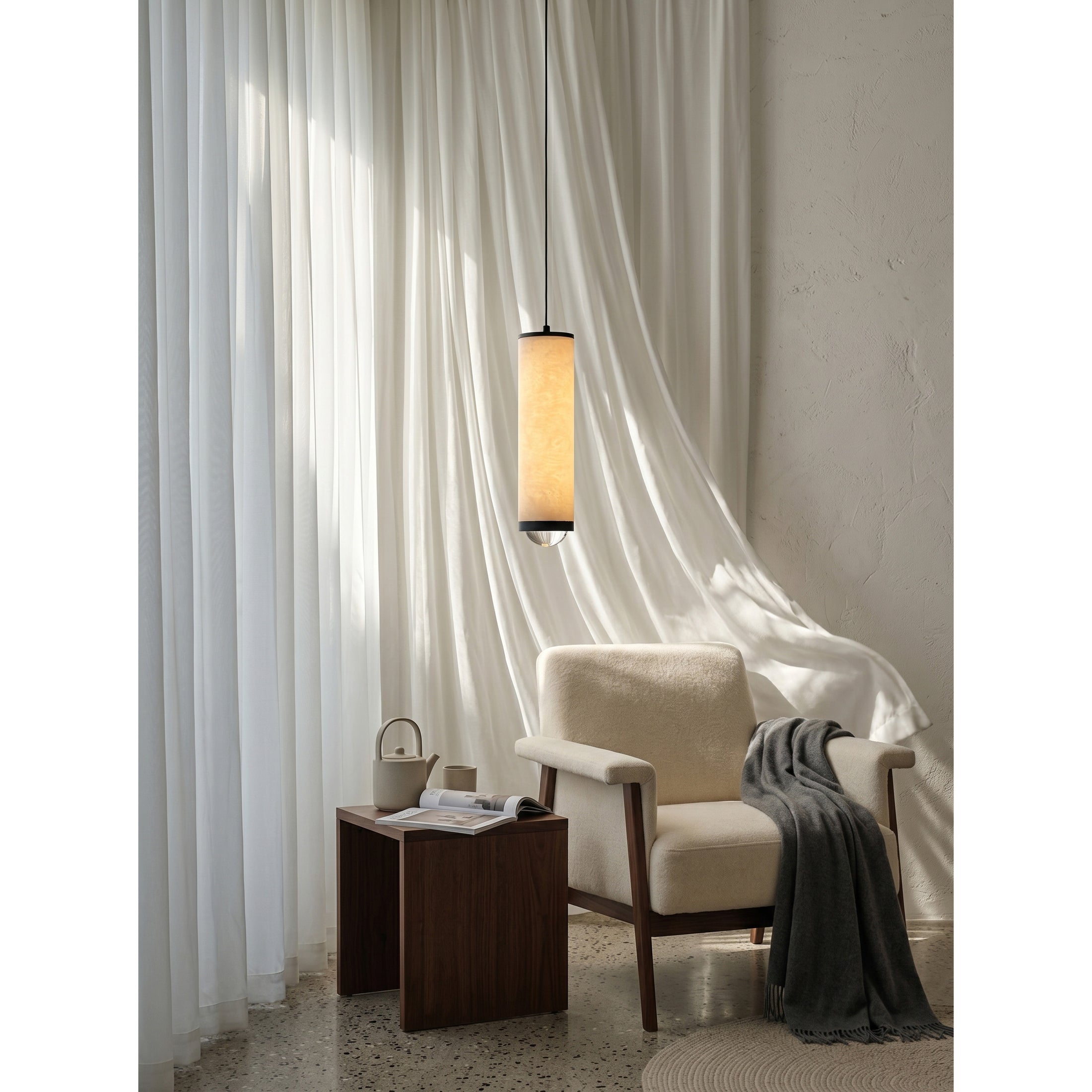 Fina Cylindrical Alabaster Pendant Lamp
