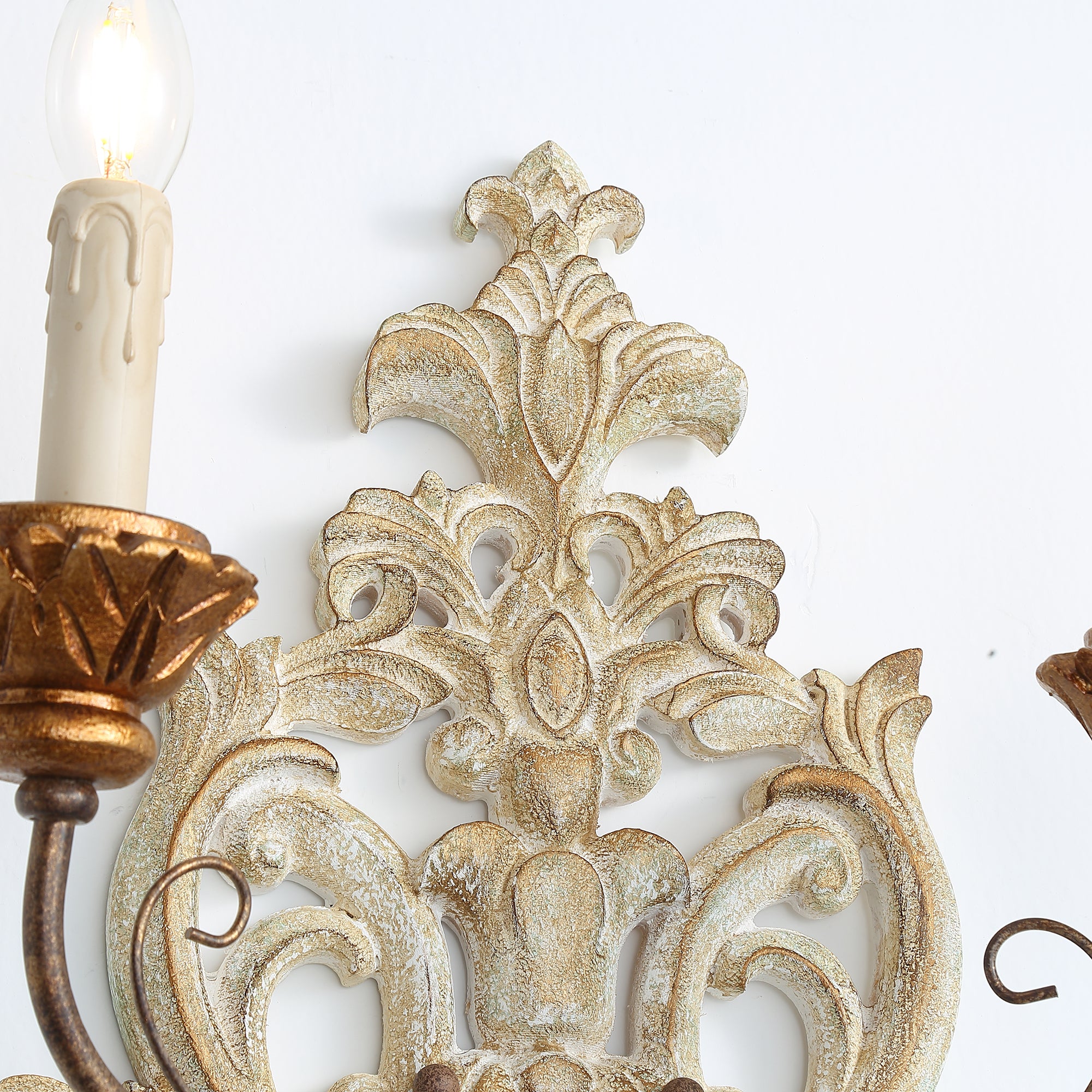 Florentine Wood Wall Lamp