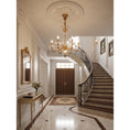 Laad afbeelding in galerij, Fontainebleau Brass Chandelier
