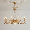 Laad afbeelding in galerij, Fontainebleau Brass Chandelier
