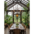 Bild in Galerie-Betrachter laden, Greenbriar Chandelier
