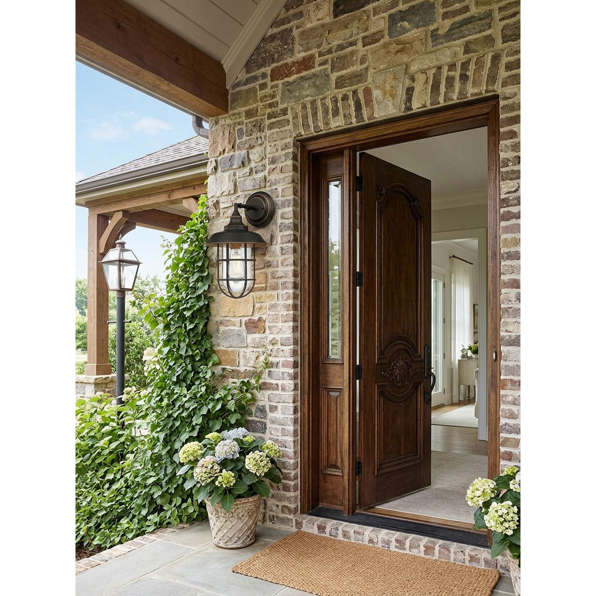 Hill Outdoor Wall Sconce