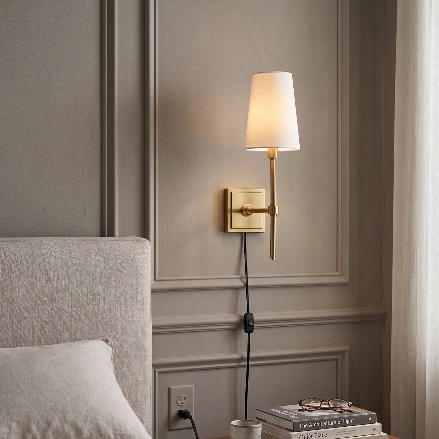 Hillsdale Plug-in Wall Sconce