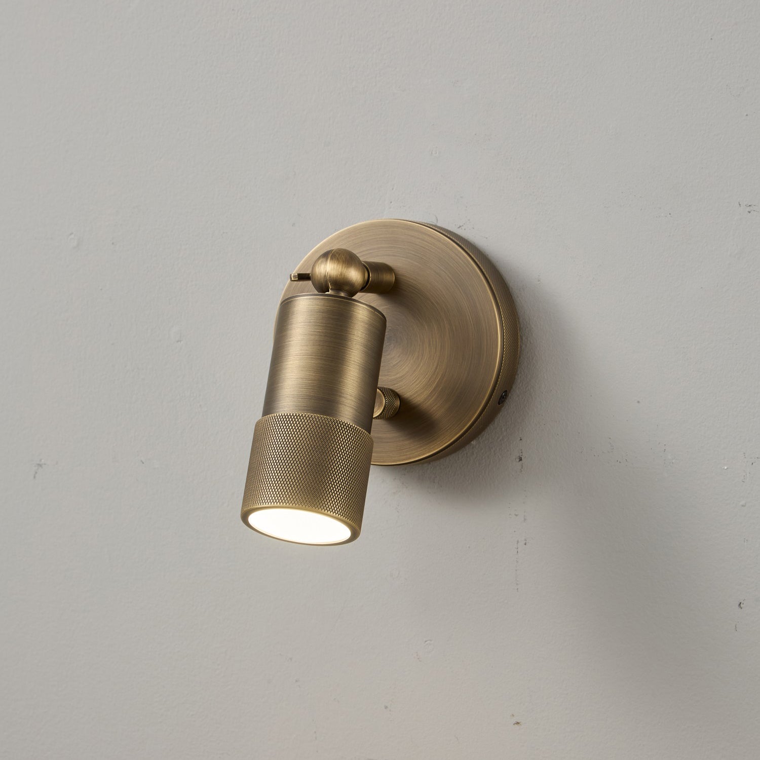 Jura Wall Sconce