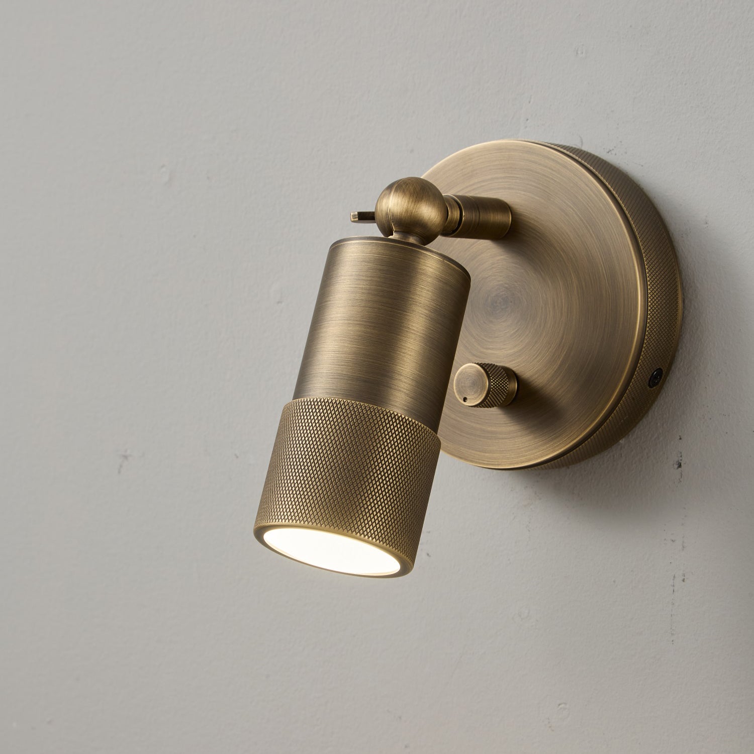 Jura Wall Sconce