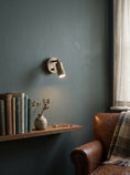 Bild in Galerie-Betrachter laden, Jura Wall Sconce
