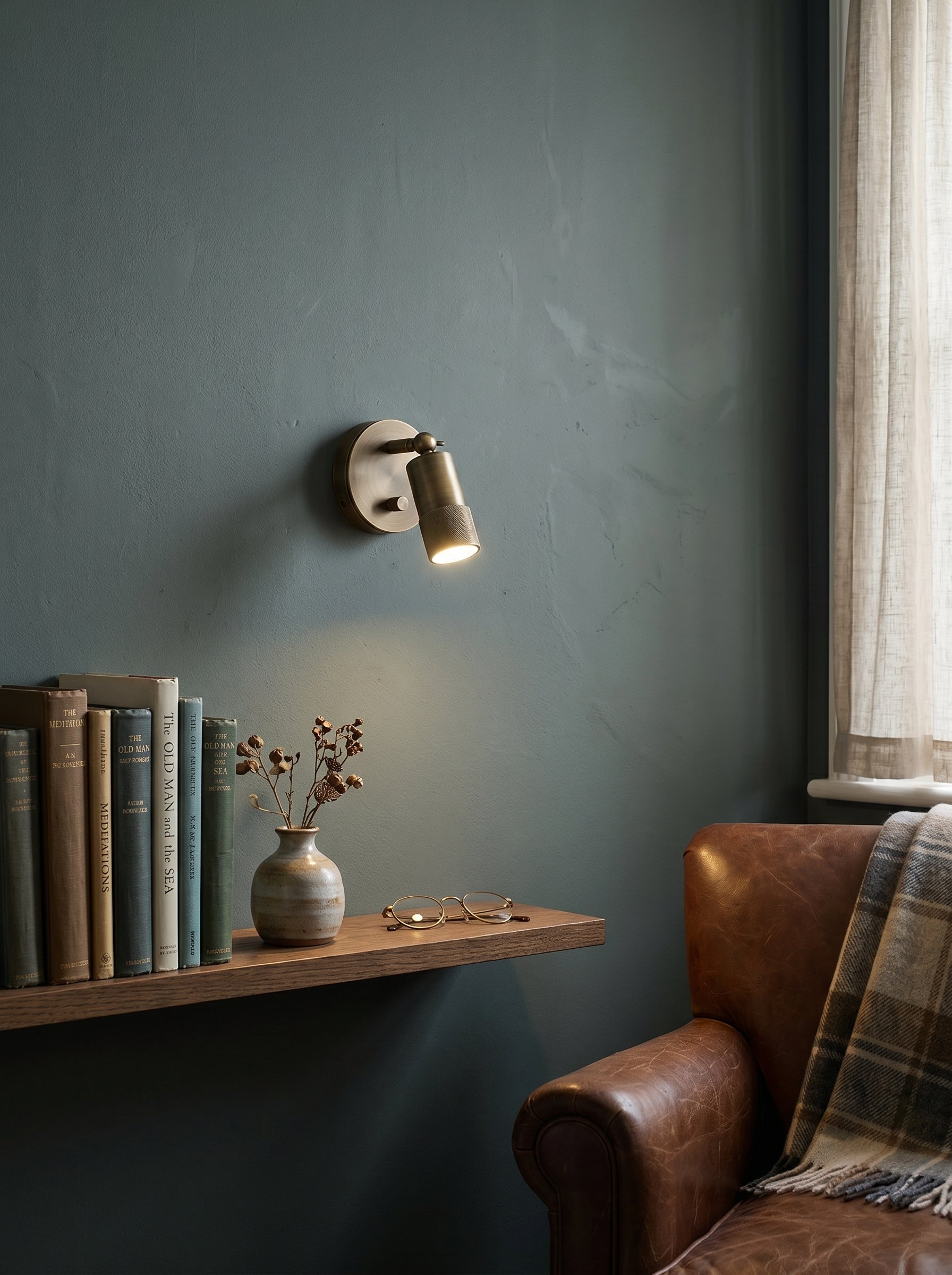Jura Wall Sconce