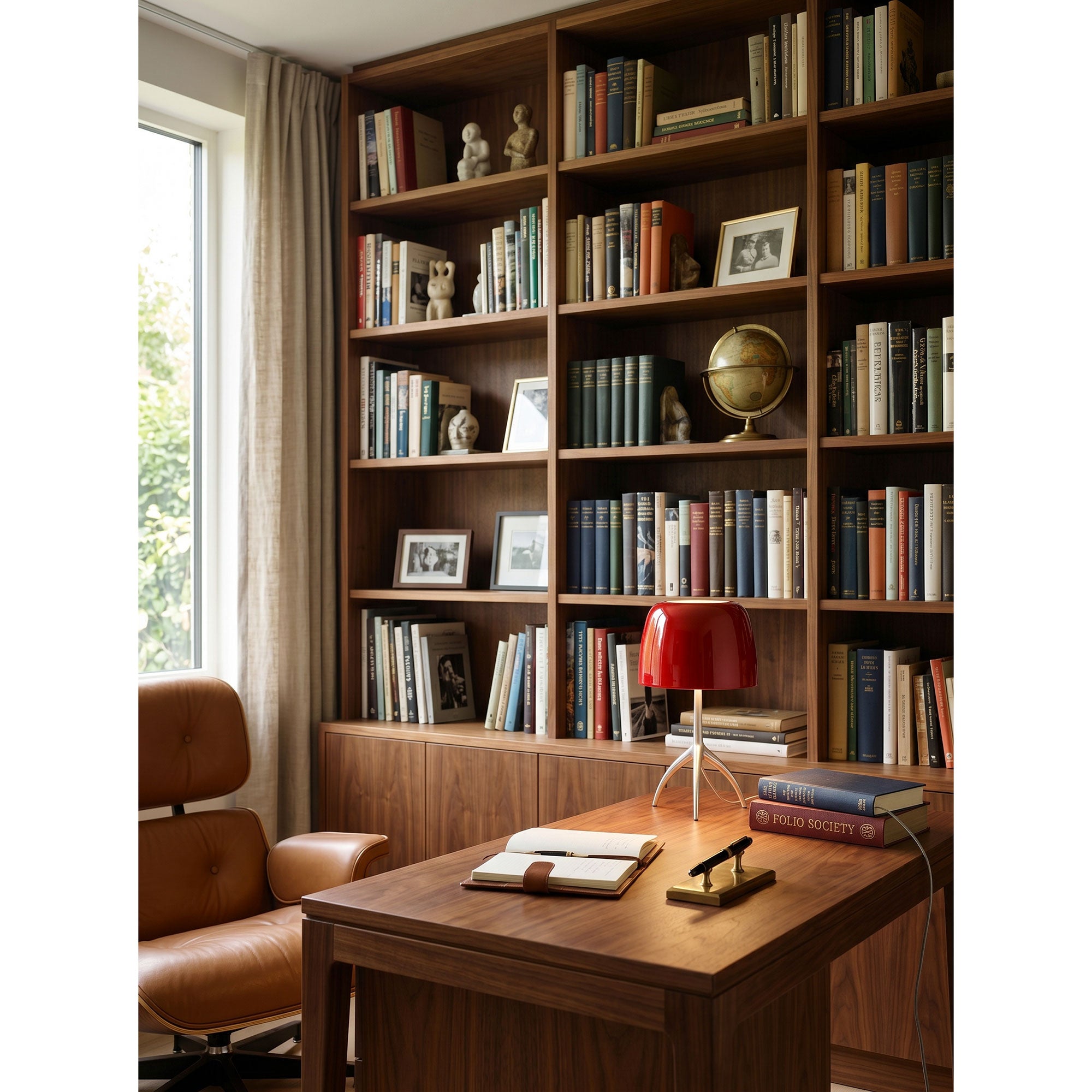 Lumiere Table Lamp